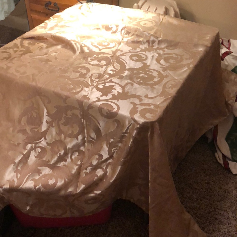 shimmering gold table cloth.